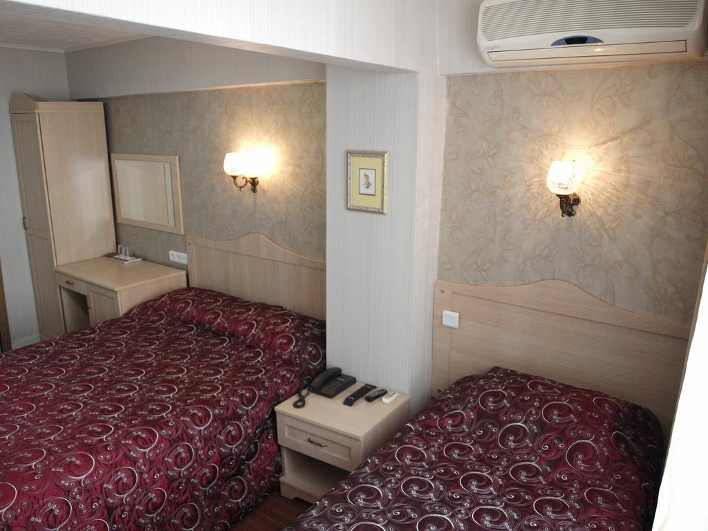 Hotel Nezih Истанбул Екстериор снимка