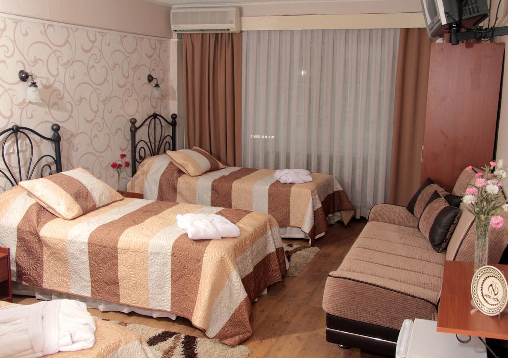 Hotel Nezih Истанбул Екстериор снимка